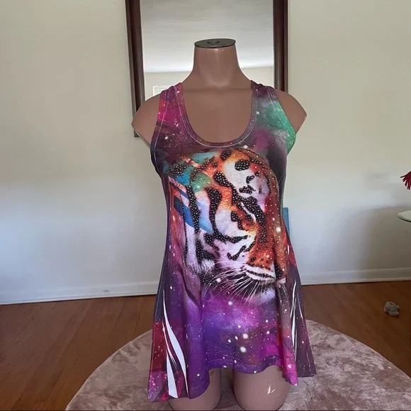 Tiger Tank Top - Picture 2 of 9